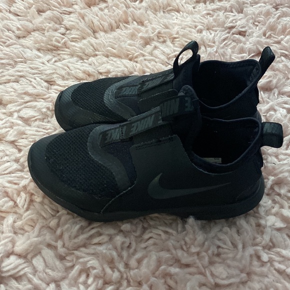 Slip on Nike sneakers - Picture 3 of 3